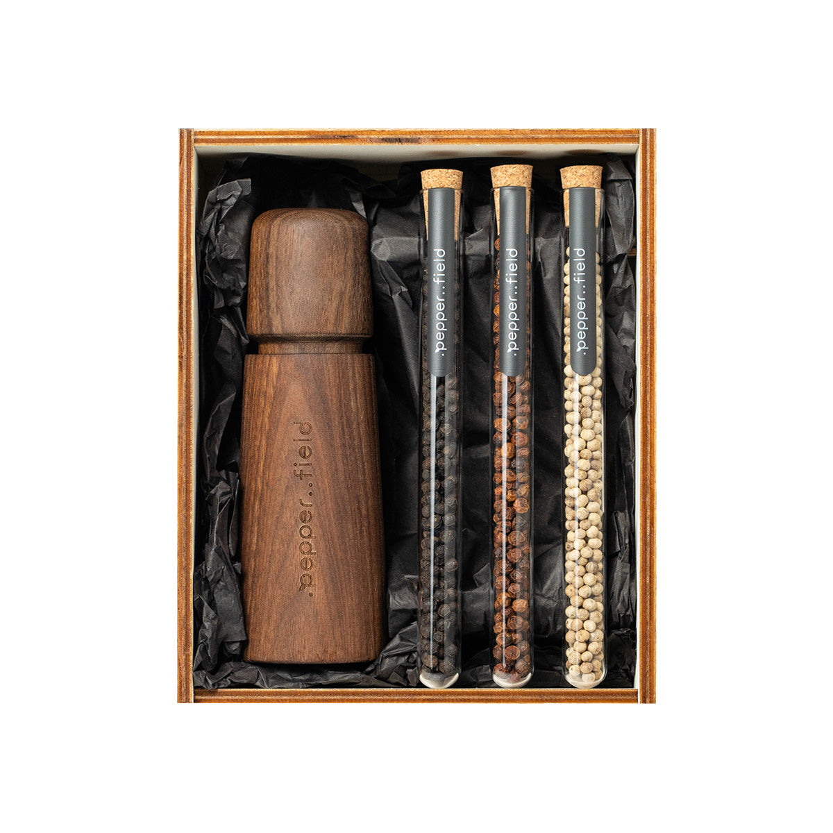 Skandinavisk kværn med sæt rør med Kampot-peber i gaveæske af træ (3x10g)